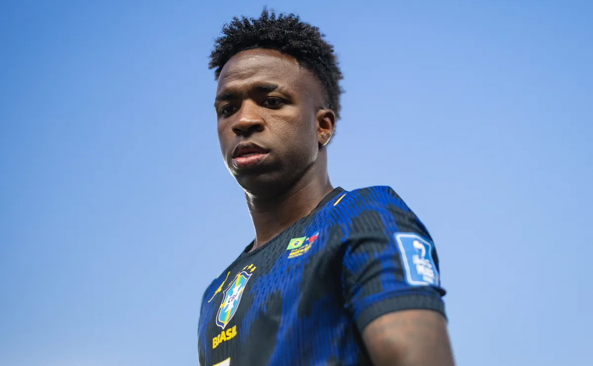 Vini Jr elogia Renato Abreu e recorda papel decisivo do ex-meia no Flamengo