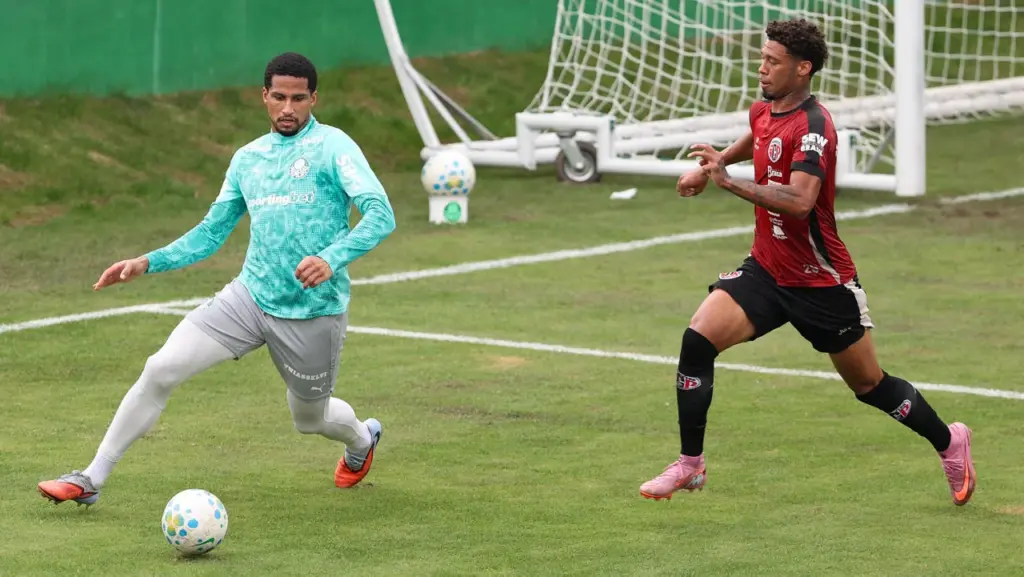 Murilo elogia jogos-treino do Palmeiras e projeta bom desempenho no segundo semestre