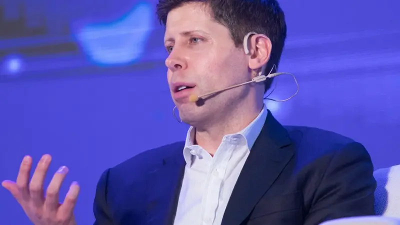 OpenAI discute cessão de 5% à administração Trump para distribuir rendimentos à população