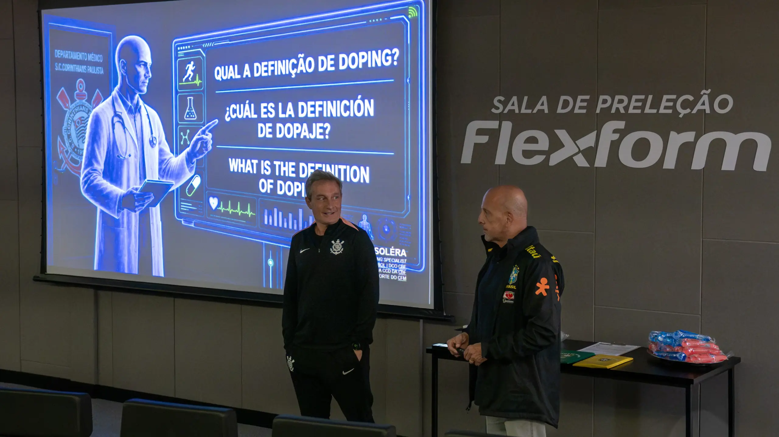 Corinthians treina em dois períodos no CT Dr. Joaquim Grava e recebe palestra sobre antidoping