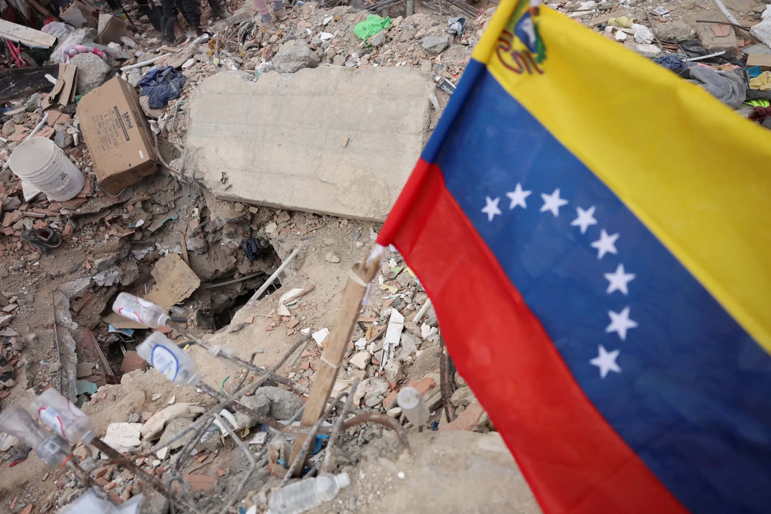 Trump diz que Venezuela ainda não está pronta para eleições, mas reconhece avanços sob Delcy Rodríguez
