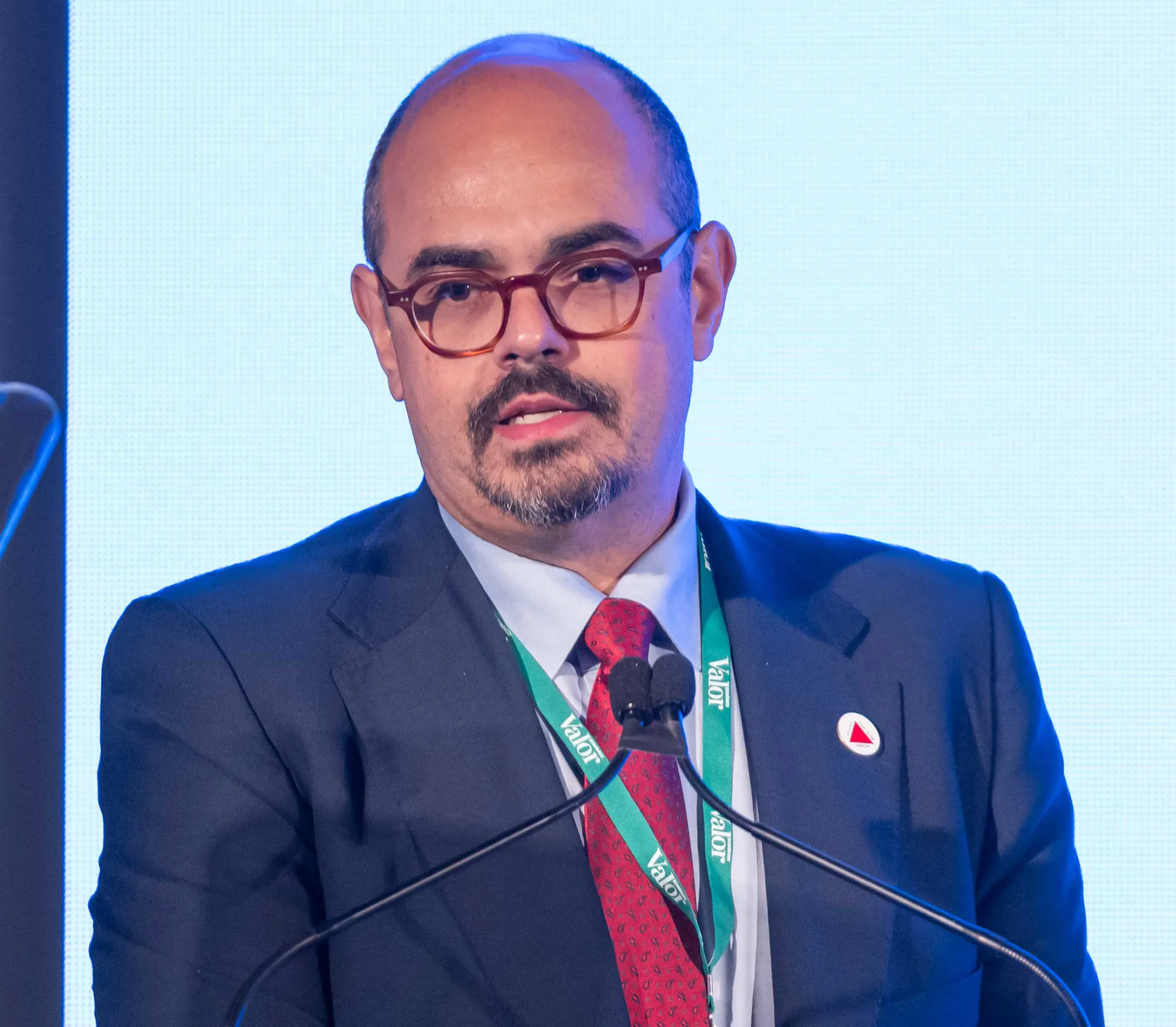 Fragmentação da direita e possível candidatura de Cleitinho complicam reeleição do governador de MG, dizem especialistas