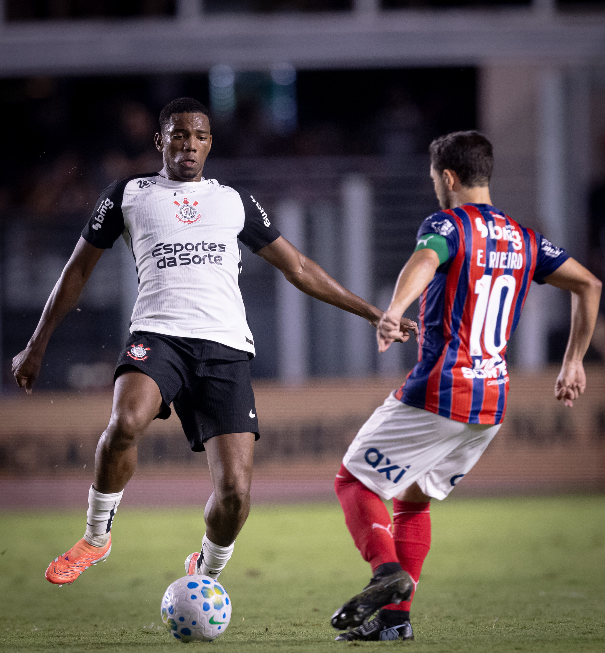 Bahia x Corinthians: onde assistir ao duelo pela 20ª rodada do Brasileirão