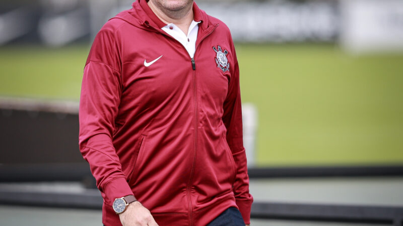 Marcelo Paz confirma interesse em Arthur, mas aponta entraves financeiros e diz que clube precisa vender
