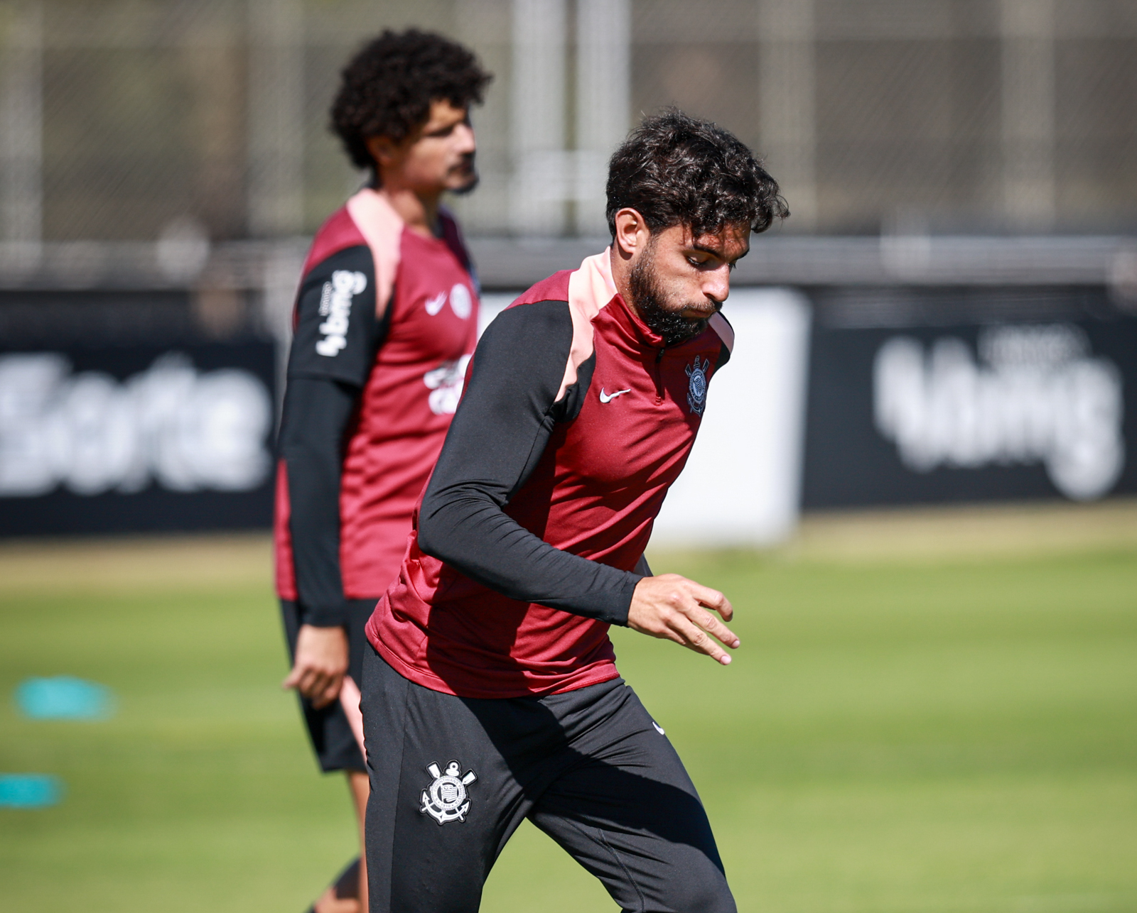 Corinthians treina taticamente no CT Dr. Joaquim Grava preparando retorno do Brasileirão