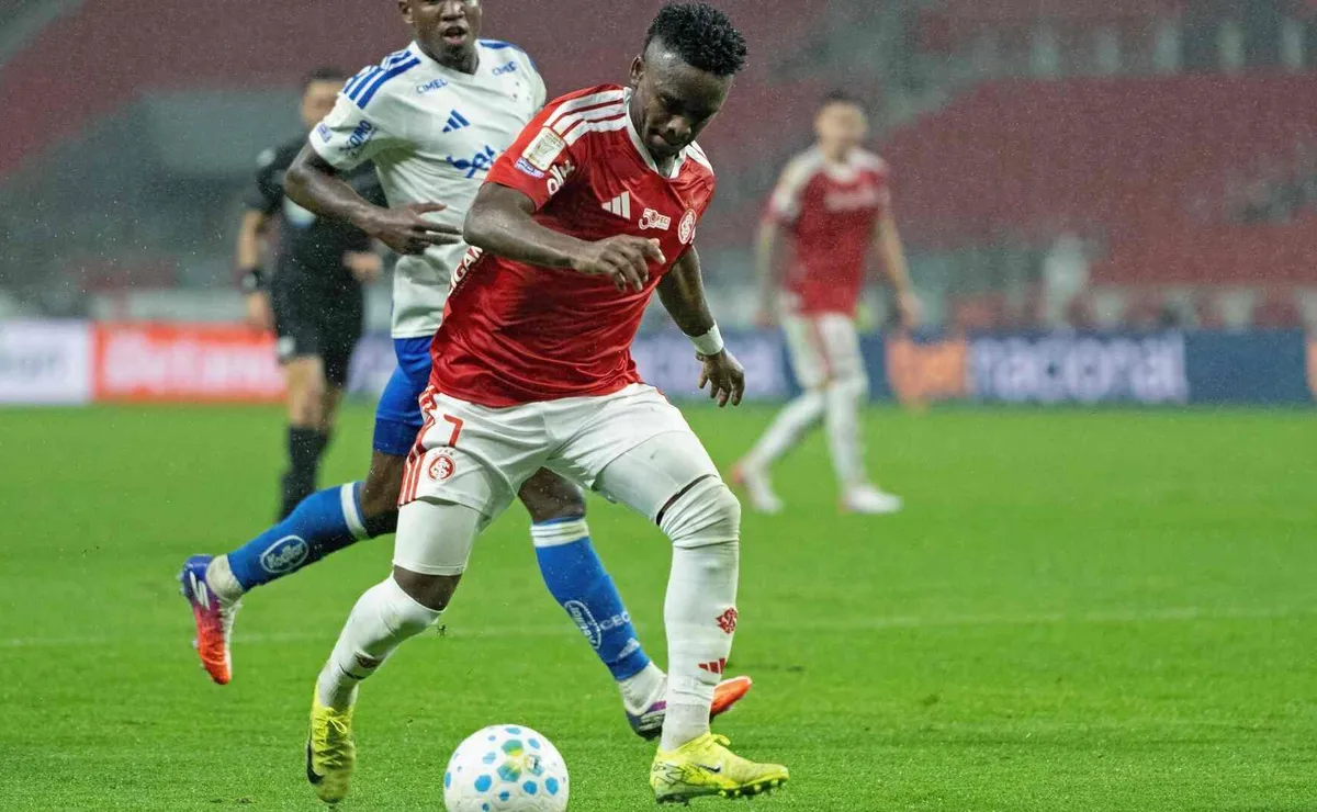 Athletico-PR e Internacional se enfrentam pela 20ª rodada do Brasileirão