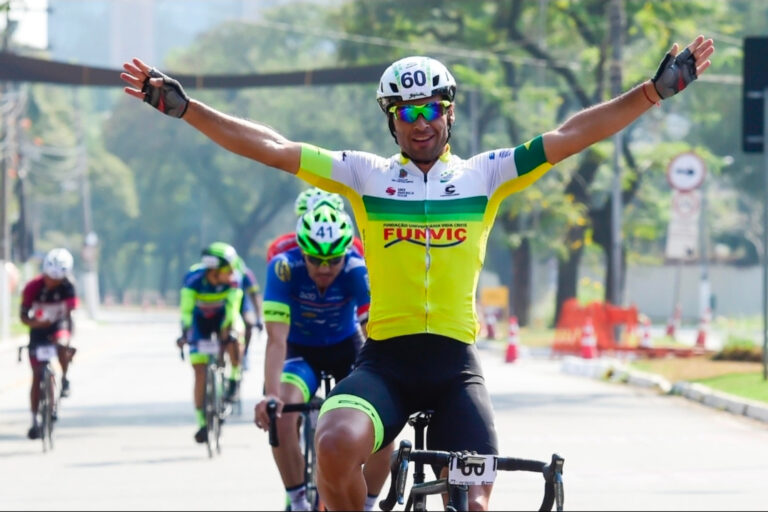 Campeões e recordistas são os principais nomes na 75ª Prova Ciclística Internacional 9 de Julho