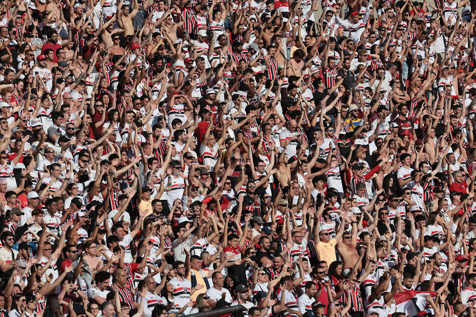 São Paulo divulga preços e cronograma de venda de ingressos para jogo contra o Coritiba no Morumbis