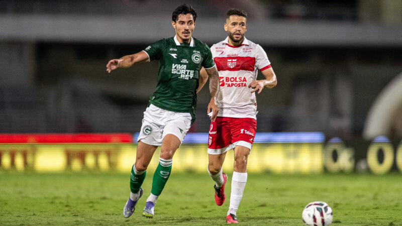 12/07/2026 — Goiás abre dois, mas cede empate ao CRB pela Série B