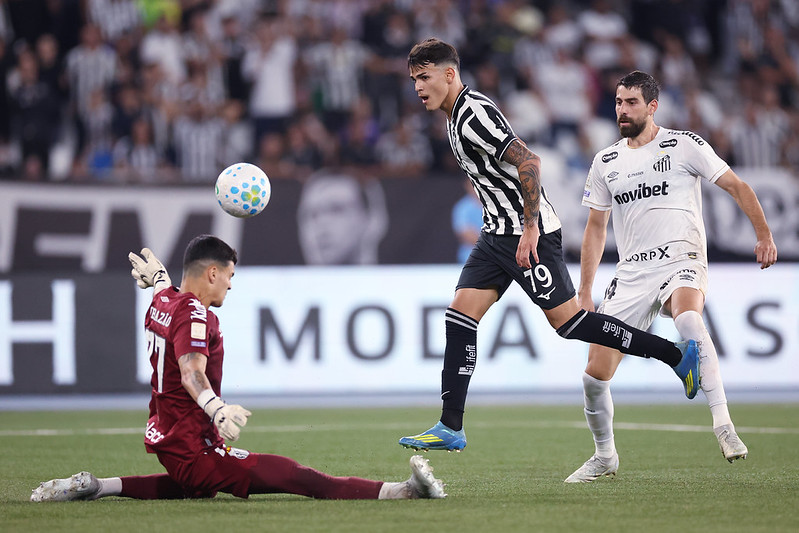16/07/2026 – Santos perde por 2 a 1 para o Botafogo com gol nos acréscimos