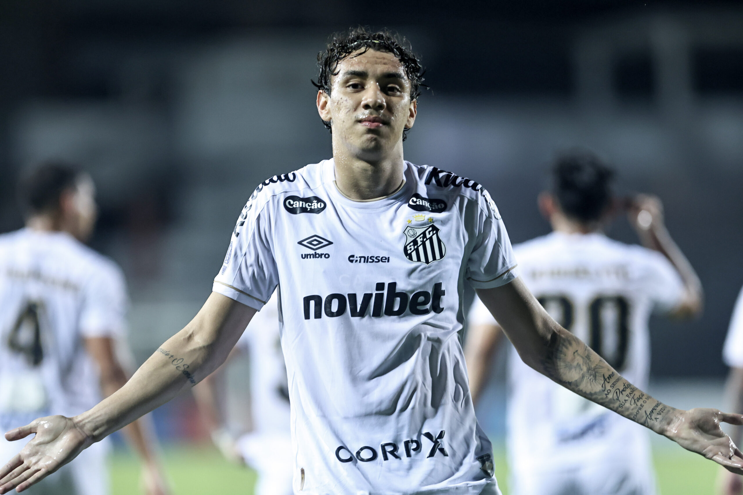 Bontempo ganha protagonismo no Santos e supera números da última temporada