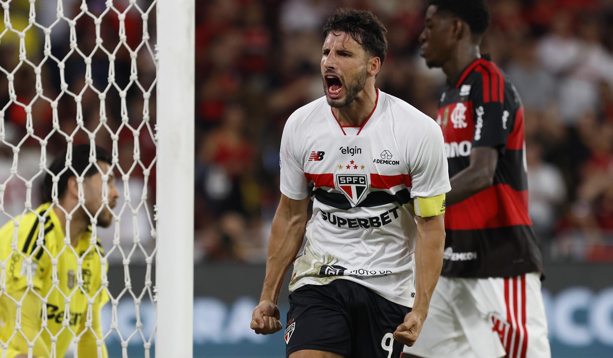 Calleri encerra jejum e marca no empate do São Paulo com o Flamengo no Maracanã