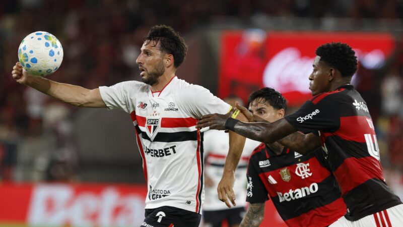 São Paulo segura ofensiva do Flamengo no Maracanã, mas cede em bola parada e empata por 1 a 1