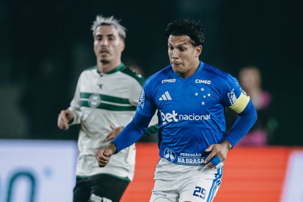 Galeria de fotos registra o duelo entre Coritiba e Cruzeiro pelo Brasileirão
