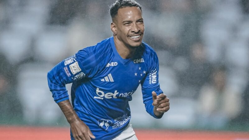 02/08/2026 — Matheus Pereira marca e garante vitória do Cruzeiro sobre o Coritiba; meia destaca trabalho coletivo