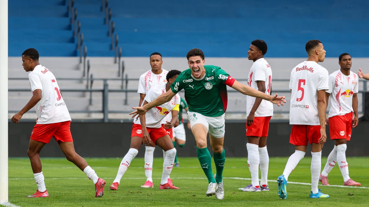23/07/2026: Palmeiras e Red Bull Bragantino empatam por 3 a 3 na ida da semifinal do Brasileiro sub-20 — Transmissão: YouTube | Canal da Gazeta Esportiva (YouTube)