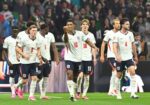 05/07/2026 — Inglaterra segura jogo com um a menos, bate México no Azteca e avança às quartas