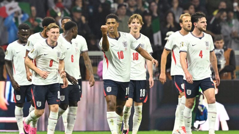 05/07/2026 — Inglaterra segura jogo com um a menos, bate México no Azteca e avança às quartas