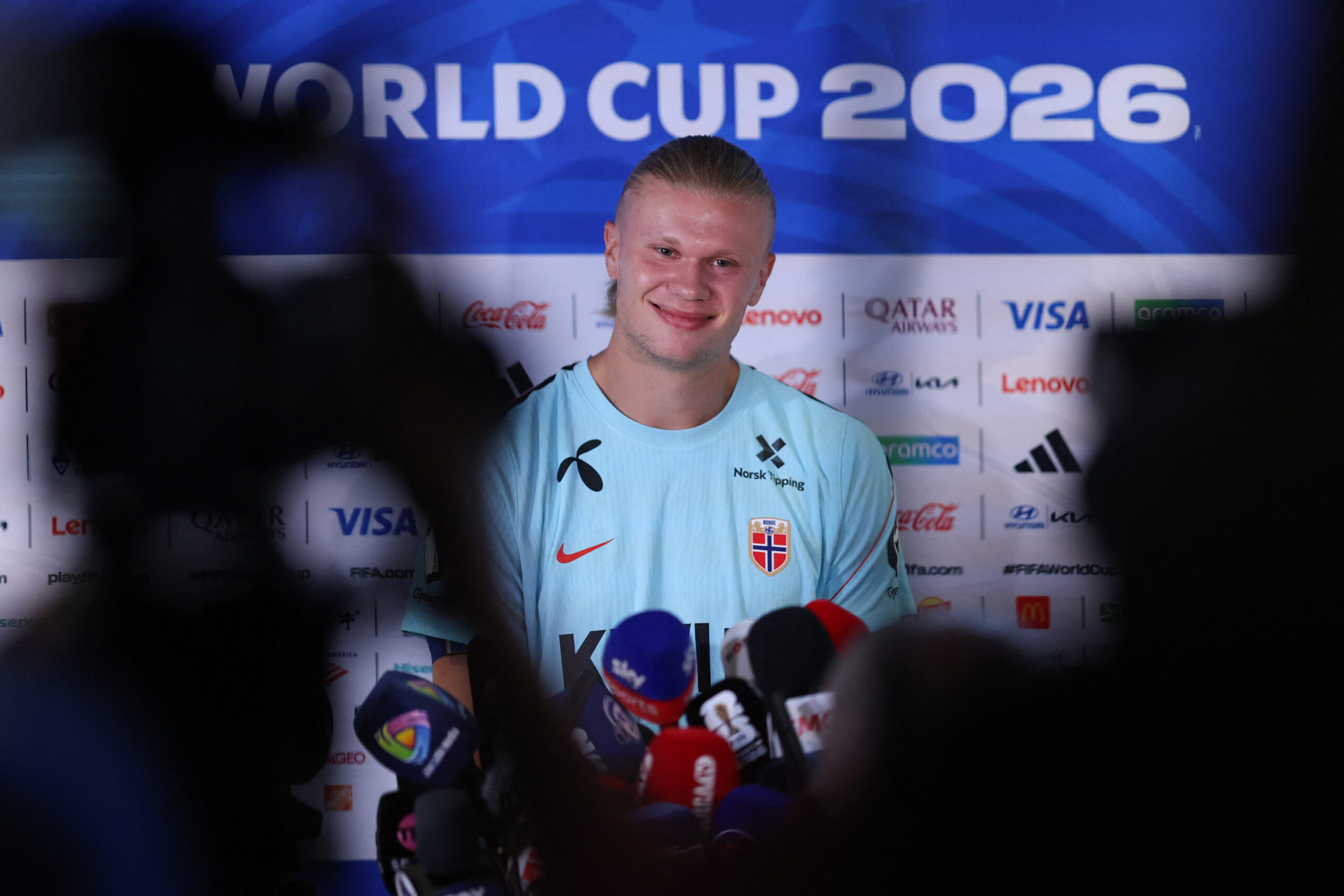 Haaland vira fenômeno fora dos campos durante a Copa do Mundo