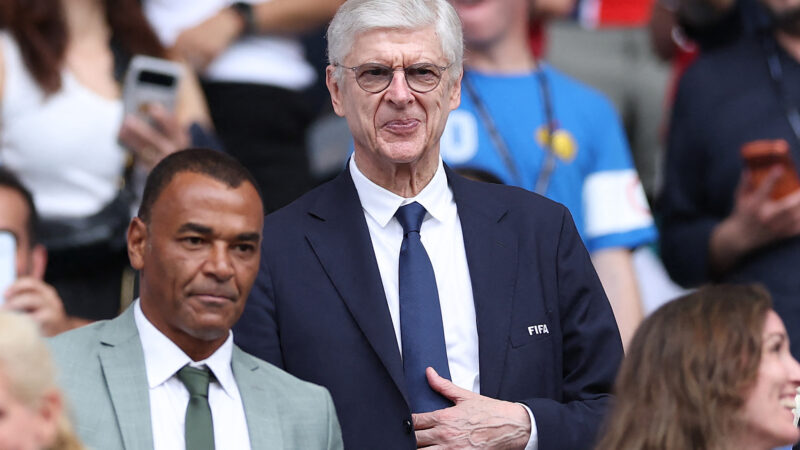 Fifa vai reavaliar pausas obrigatórias para hidratação adotadas na Copa de 2026, diz Wenger