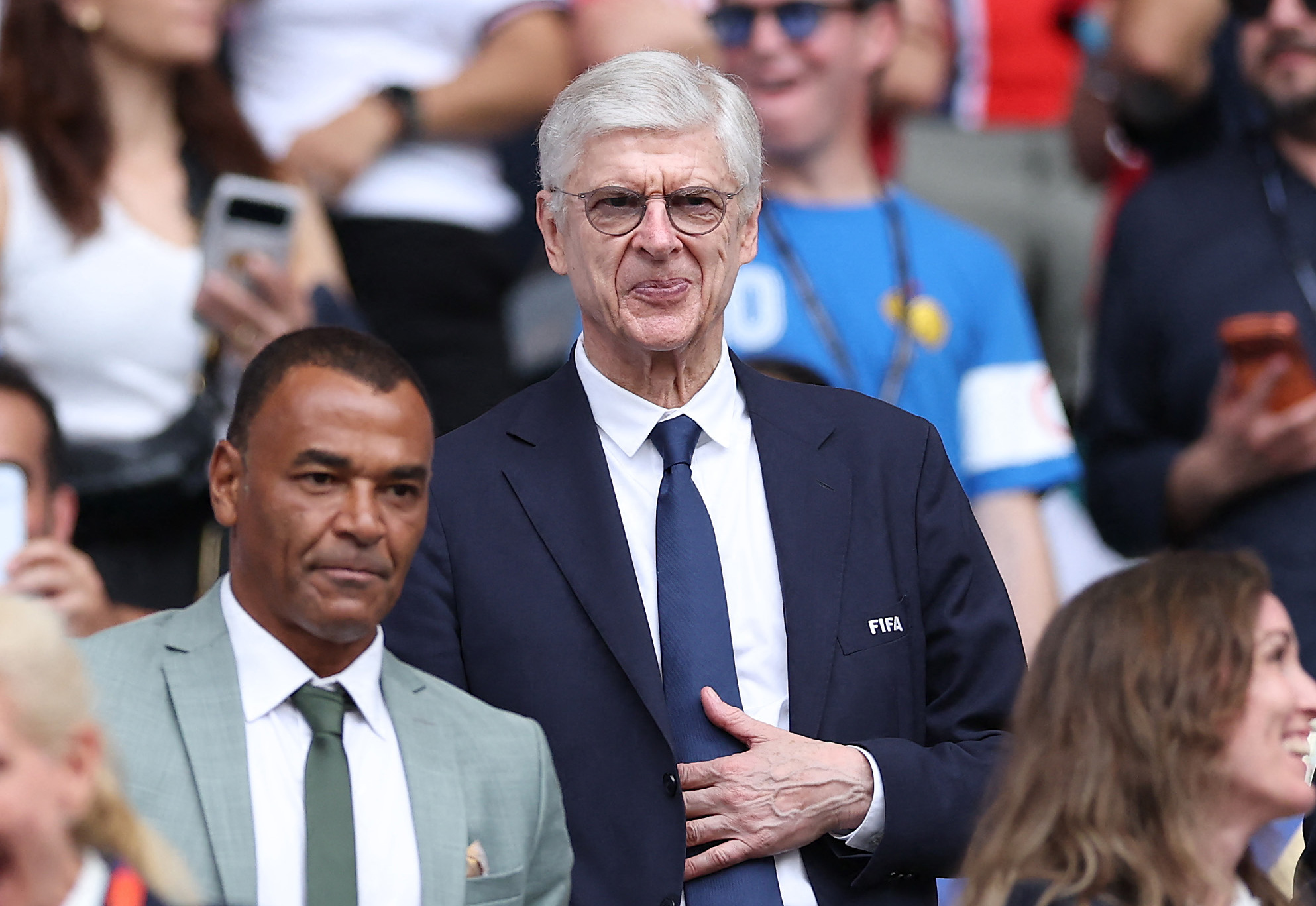 Fifa vai reavaliar pausas obrigatórias para hidratação adotadas na Copa de 2026, diz Wenger