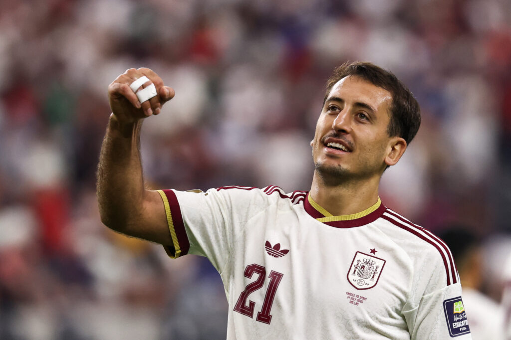 Quem é Mikel Oyarzabal, artilheiro da Espanha na Copa do Mundo