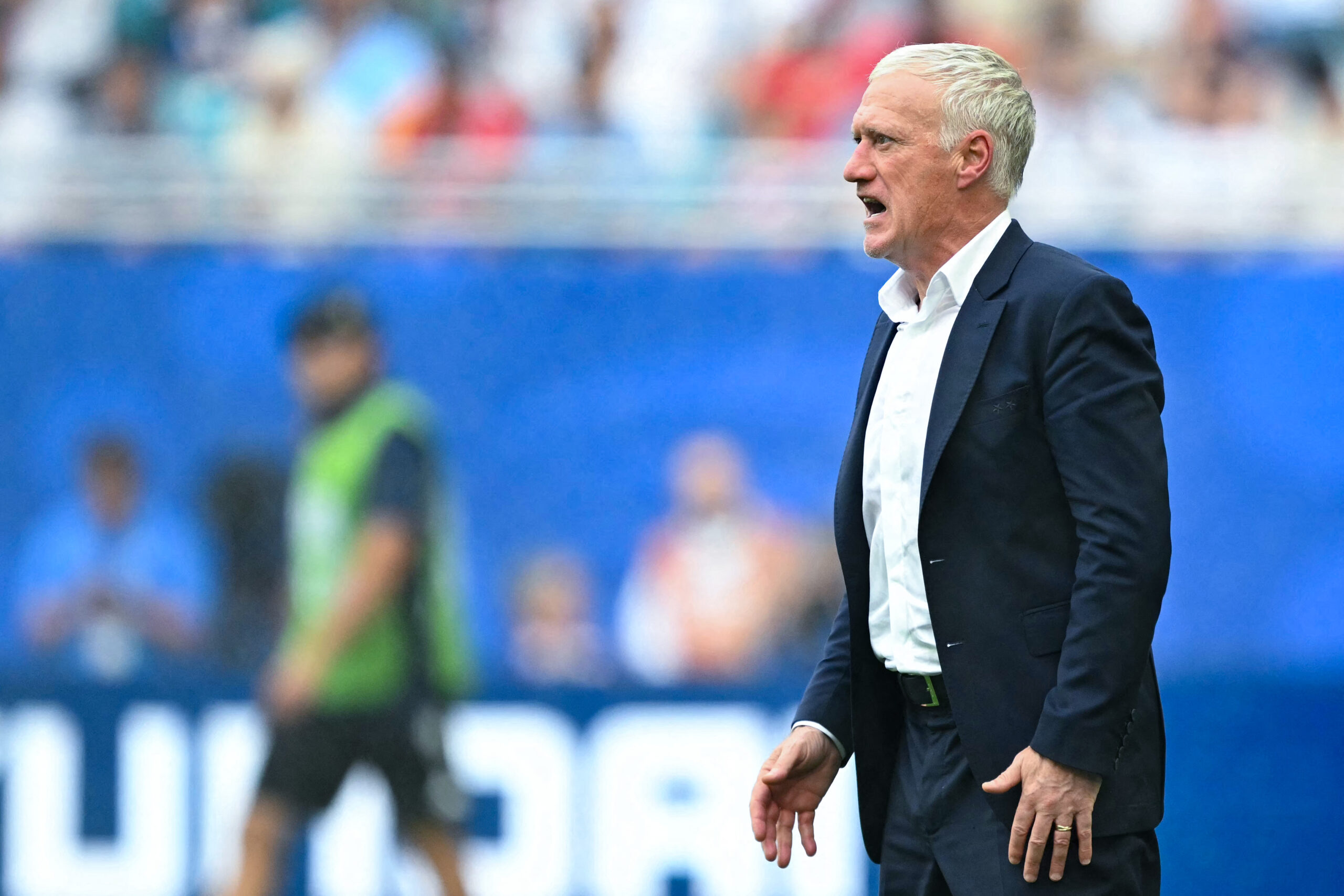 França anuncia saída de Didier Deschamps após 14 anos no comando da seleção