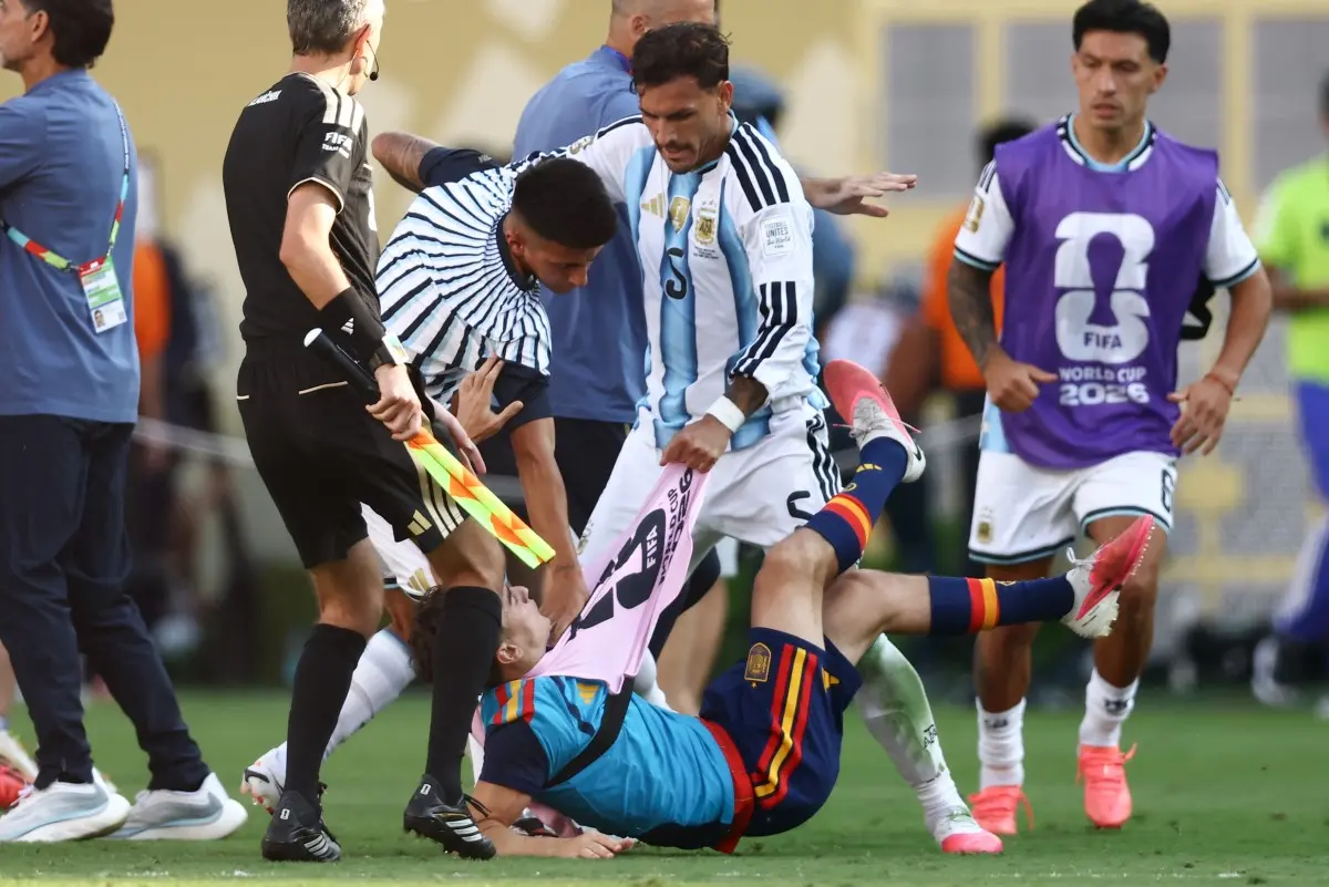 Fifa abre investigação sobre incidentes após final da Copa do Mundo entre Espanha e Argentina
