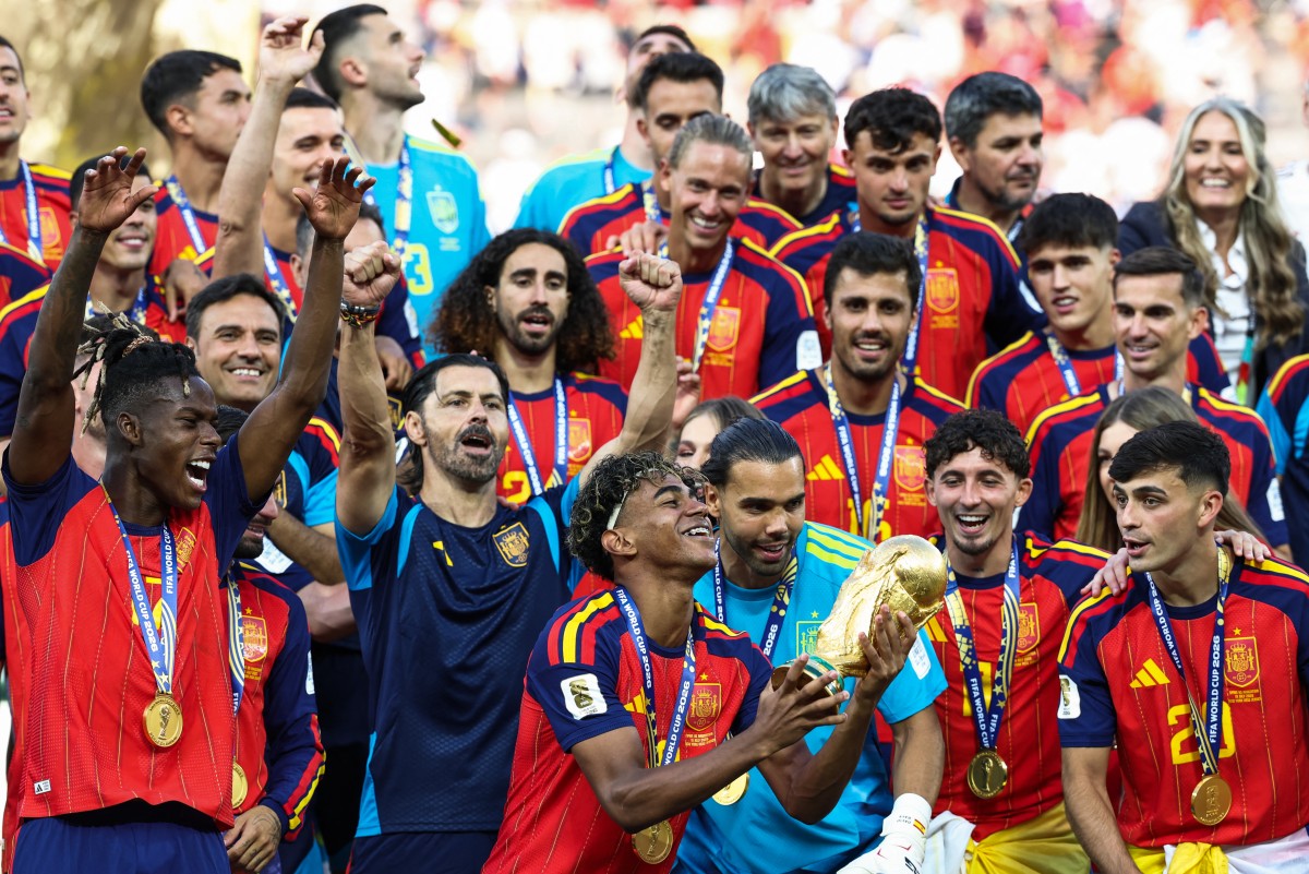 Espanha é campeã mundial, revive a geração de 2010 e projeta continuidade de sua era