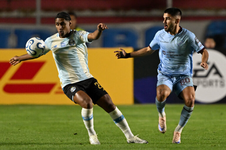 Galeria de fotos registra o confronto entre Bolívar e Grêmio pela Copa Sul-Americana