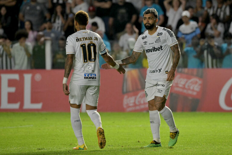 Gabigol defende Neymar e diz que “não aconteceu nada” sobre episódio no vestiário