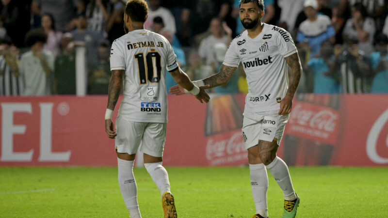 Gabigol defende Neymar e diz que “não aconteceu nada” sobre episódio no vestiário