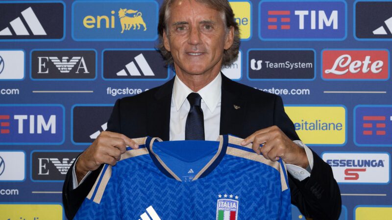 Mancini retorna e é apresentado como técnico da Itália para o ciclo da Copa do Mundo de 2030