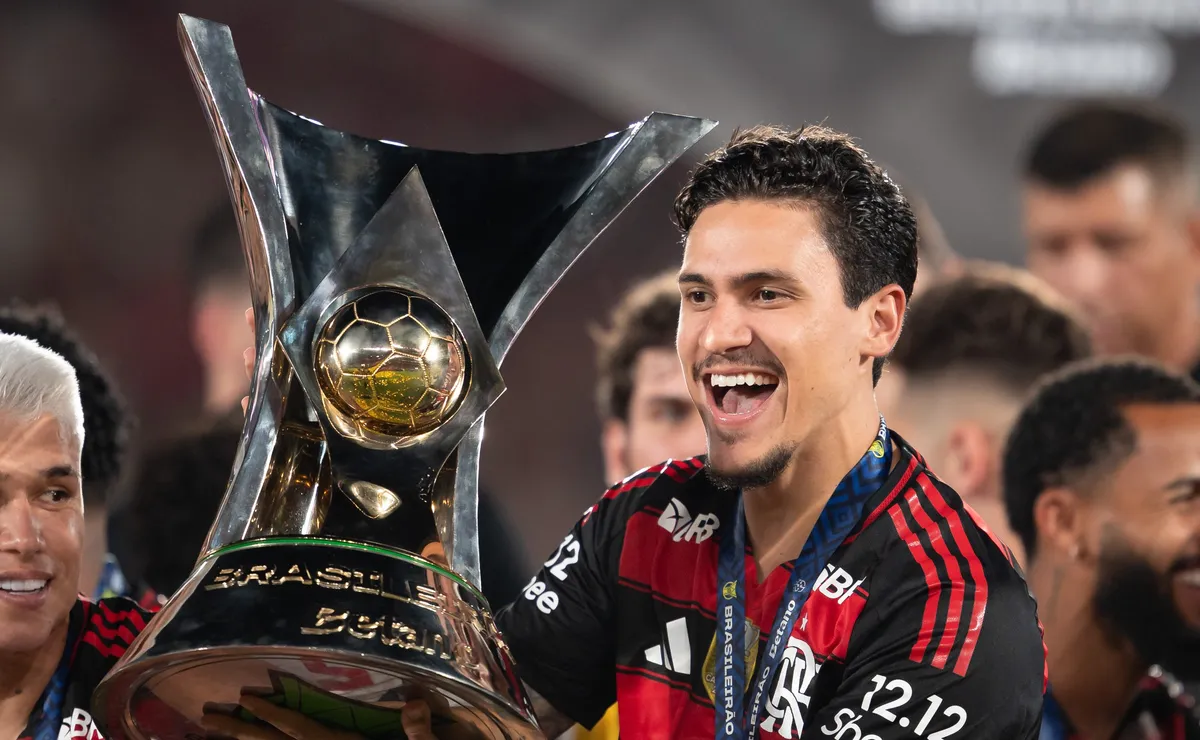 Justiça acolhe recurso do Flamengo e reabre disputa pela Taça das Bolinhas com o São Paulo