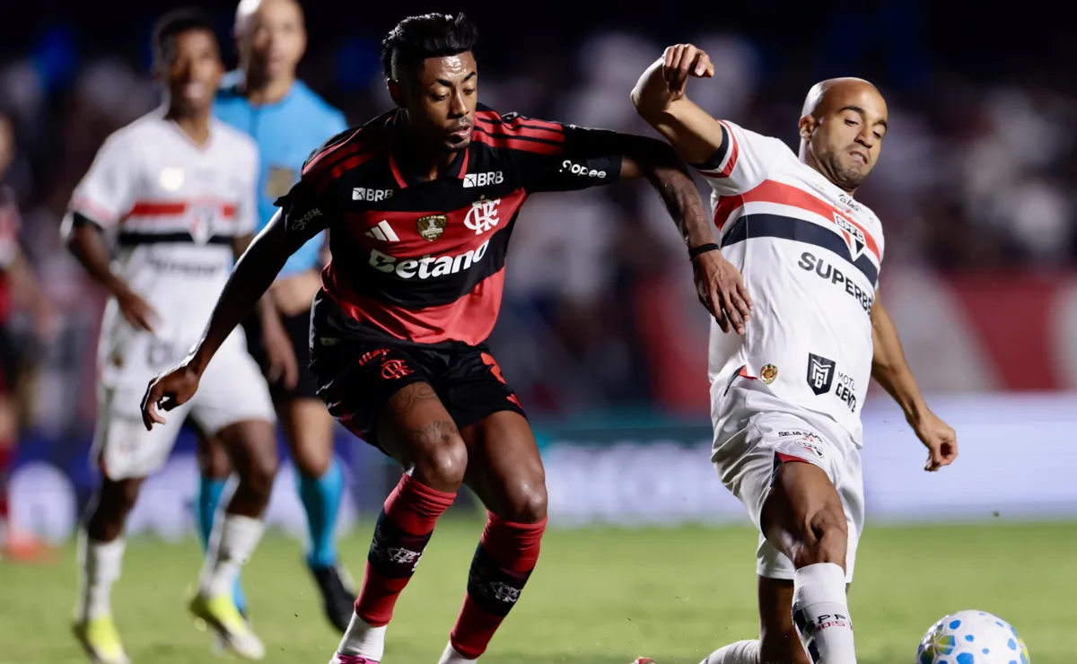 Flamengo e São Paulo se enfrentam no Maracanã pela 20ª rodada do Brasileirão