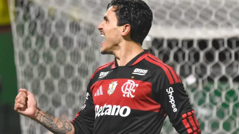 Pedro fala sobre Seleção e mira novo ciclo após atuação decisiva na vitória do Flamengo