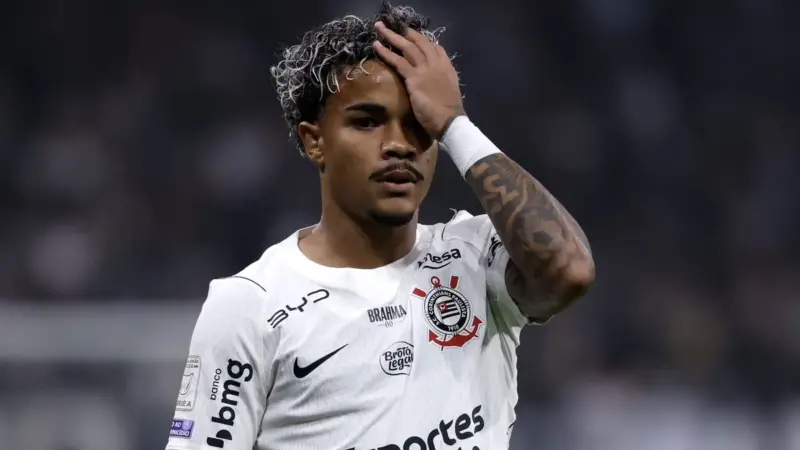 Kaio César é denunciado pelo STJD por ato desleal e pode ser suspenso por até três jogos