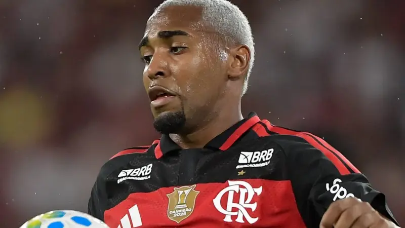Flamengo encaminha empréstimo de Lorran ao Granada, acordo avança nos bastidores