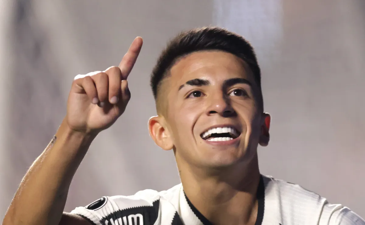 Flamengo oferece €30 milhões por Thiago Almada; River Plate pode aumentar proposta