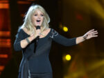 Bonnie Tyler morre aos 75 anos em Portugal; cantora estava internada desde maio
