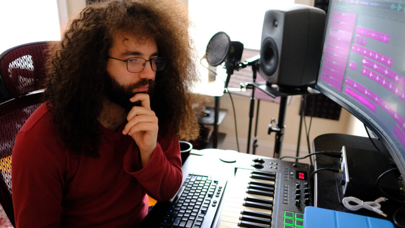 Caio Jiacomini explica por que o áudio para games atrai músicos e produtores brasileiros