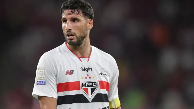 Calleri mantém fama de “carrasco” do Flamengo ao marcar no Maracanã e encerra jejum