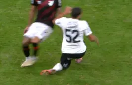 Zakaria Labyad torce o joelho esquerdo, deixa partida do Corinthians e é substituído no intervalo