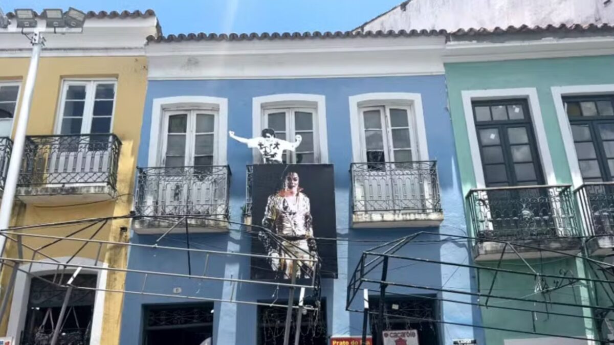 Prédio do clipe de Michael Jackson no Pelourinho pode deixar de ser atração após ordem de desocupação