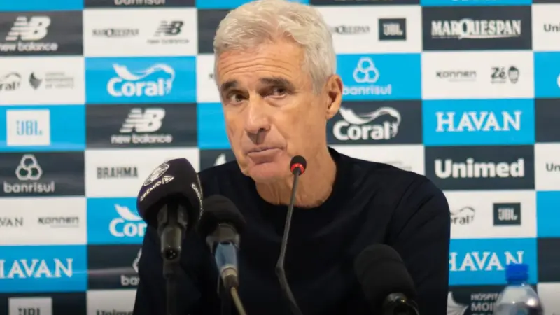 Paulo Pelaipe garante permanência de Luís Castro no Grêmio e diz que prioridade é manter salários em dia