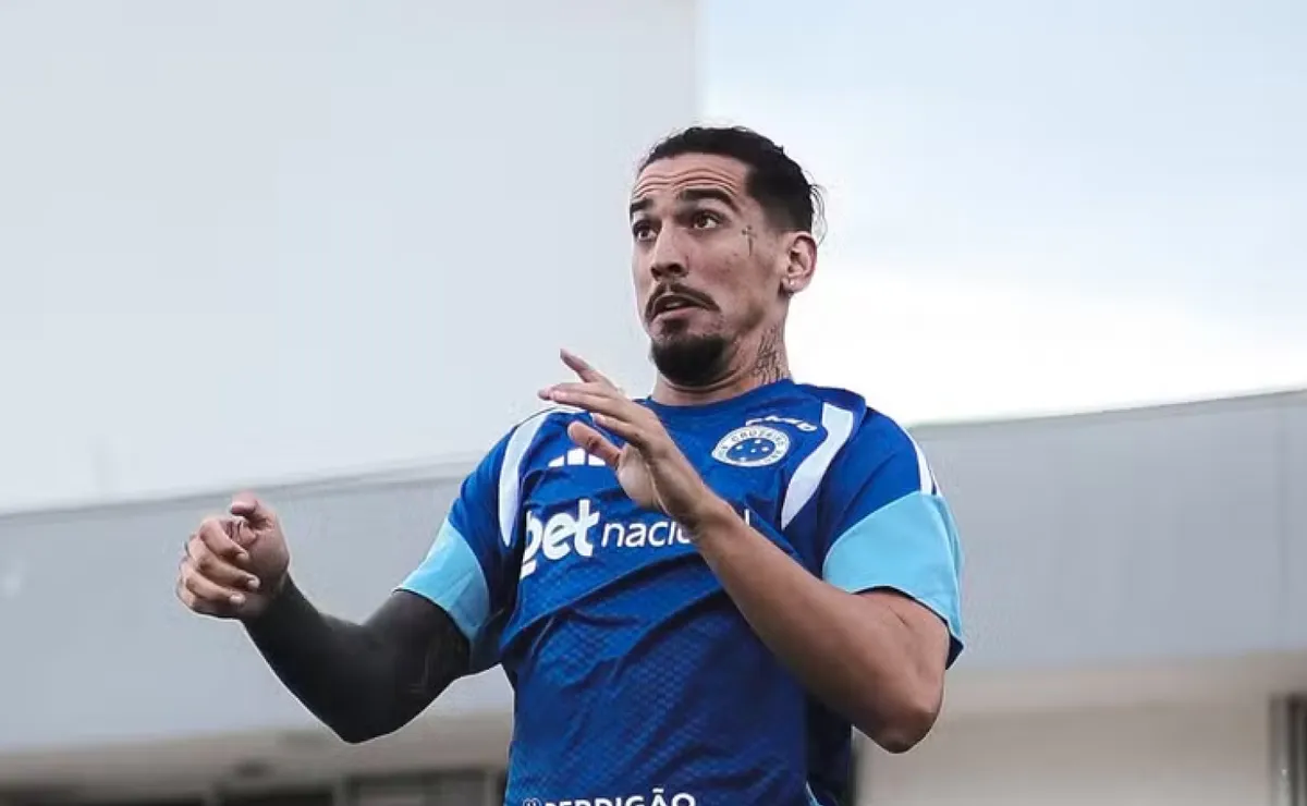 Contrato de Zé Lucas com o Cruzeiro depende de empréstimo de Chico da Costa ao Sport