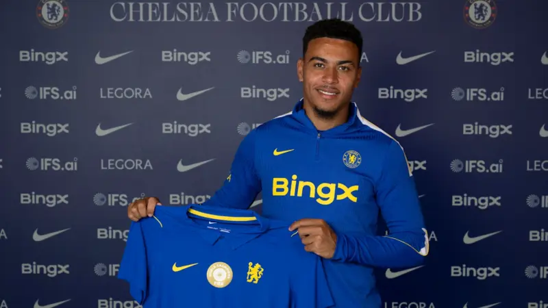 Chelsea confirma chegada do atacante Morgan Rogers por 137,5 milhões de euros