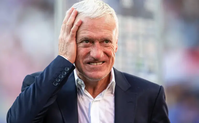 Deschamps pede proteção a jogadores para isolar Mbappé após vitória sobre o Paraguai