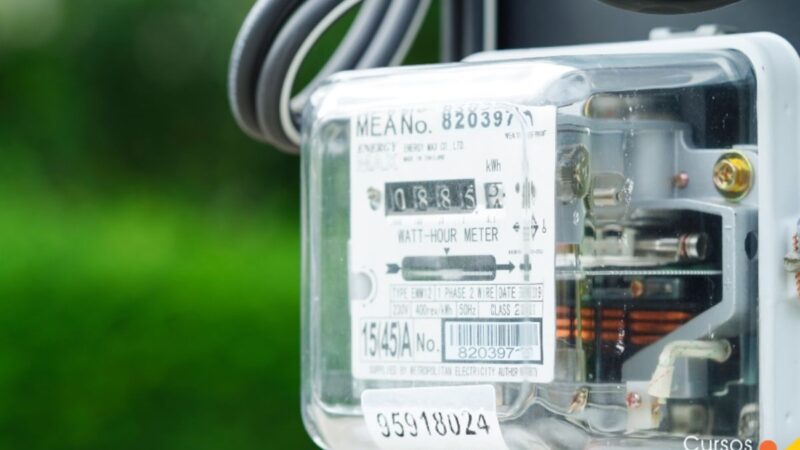 Consumo de energia do Brasil atinge pico histórico de 106.532 megawatts em fevereiro de 2025