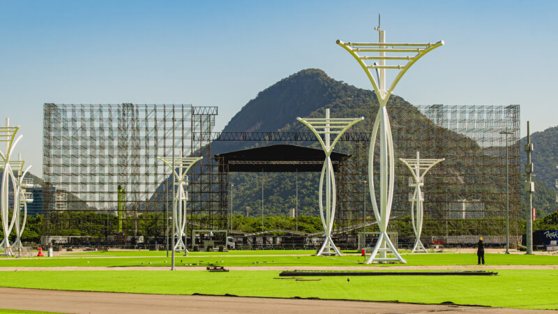 Rock in Rio revela bastidores da Cidade do Rock para 2026 e divulga detalhes da montagem